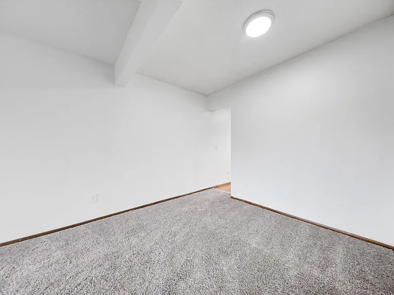 Rice Creek Townhouses — Photo 9