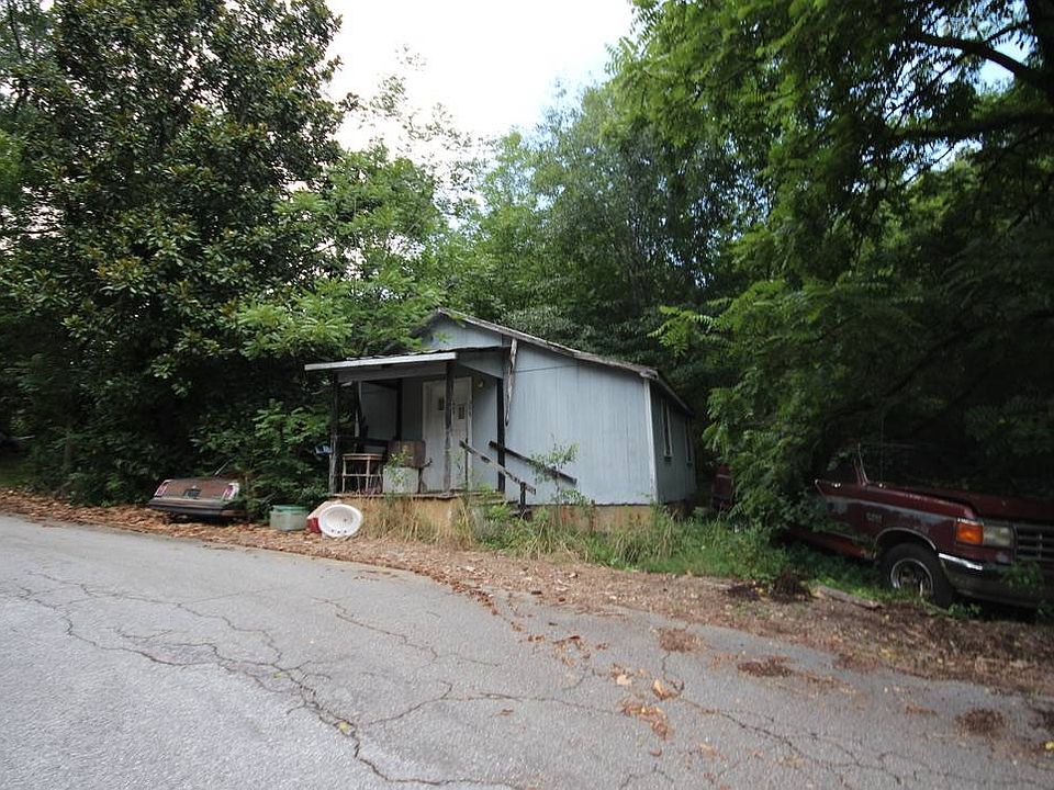 2nd image of 209 Willow Row