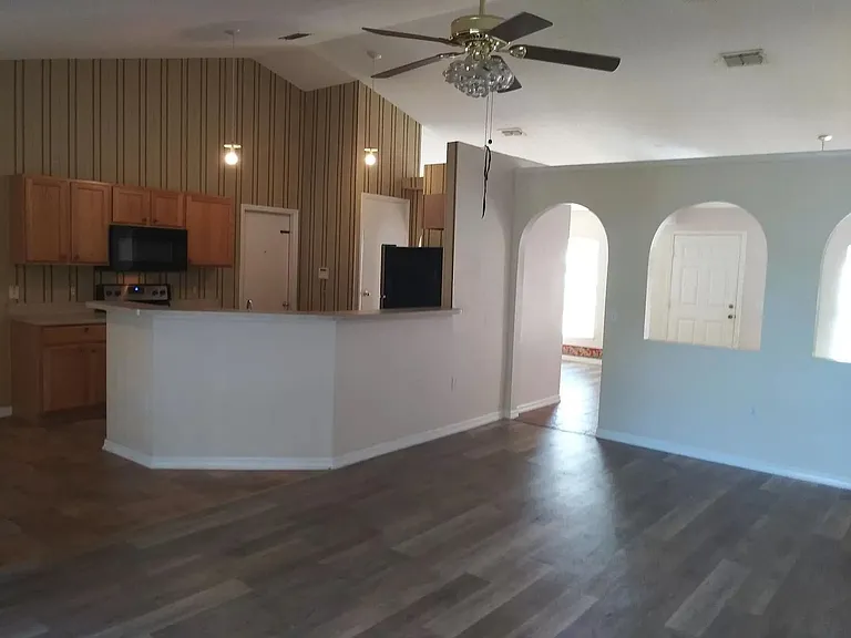 14169 Spring Hill Dr — Photo 6