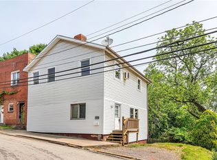 1002 East St, Tarentum, PA