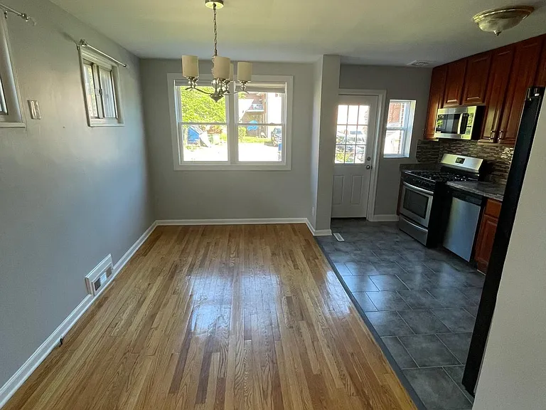 3806 Midheights Rd — Photo 1