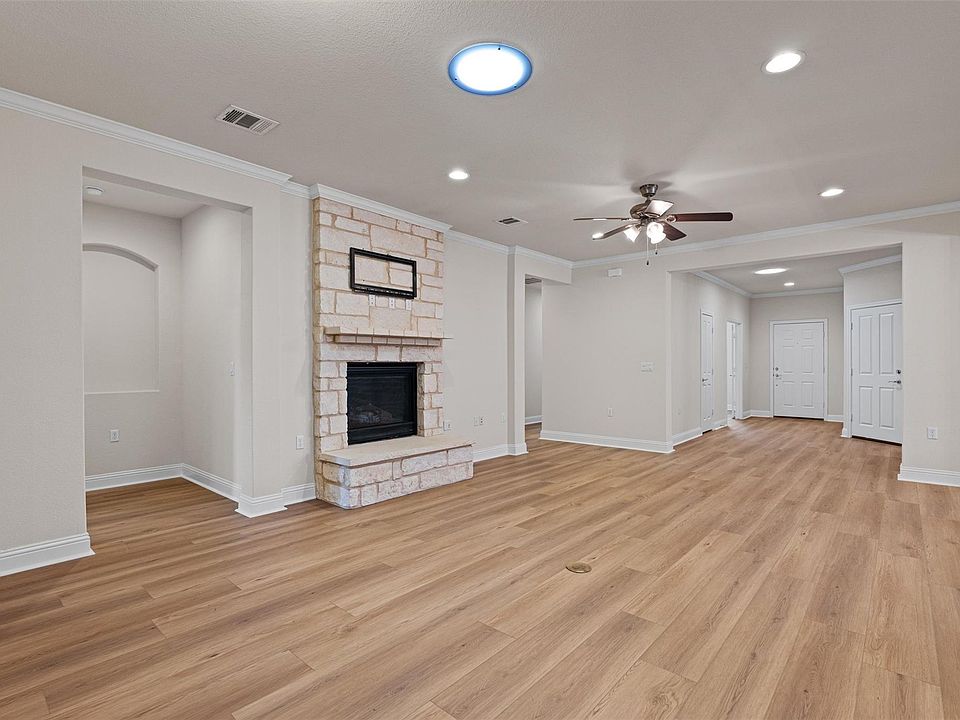 1st image of 509 Davis Mountain Cir