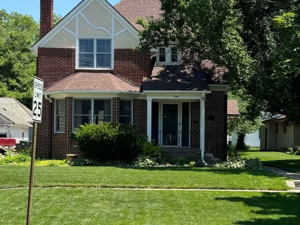 926 N Linden St, Wahoo, NE 68066