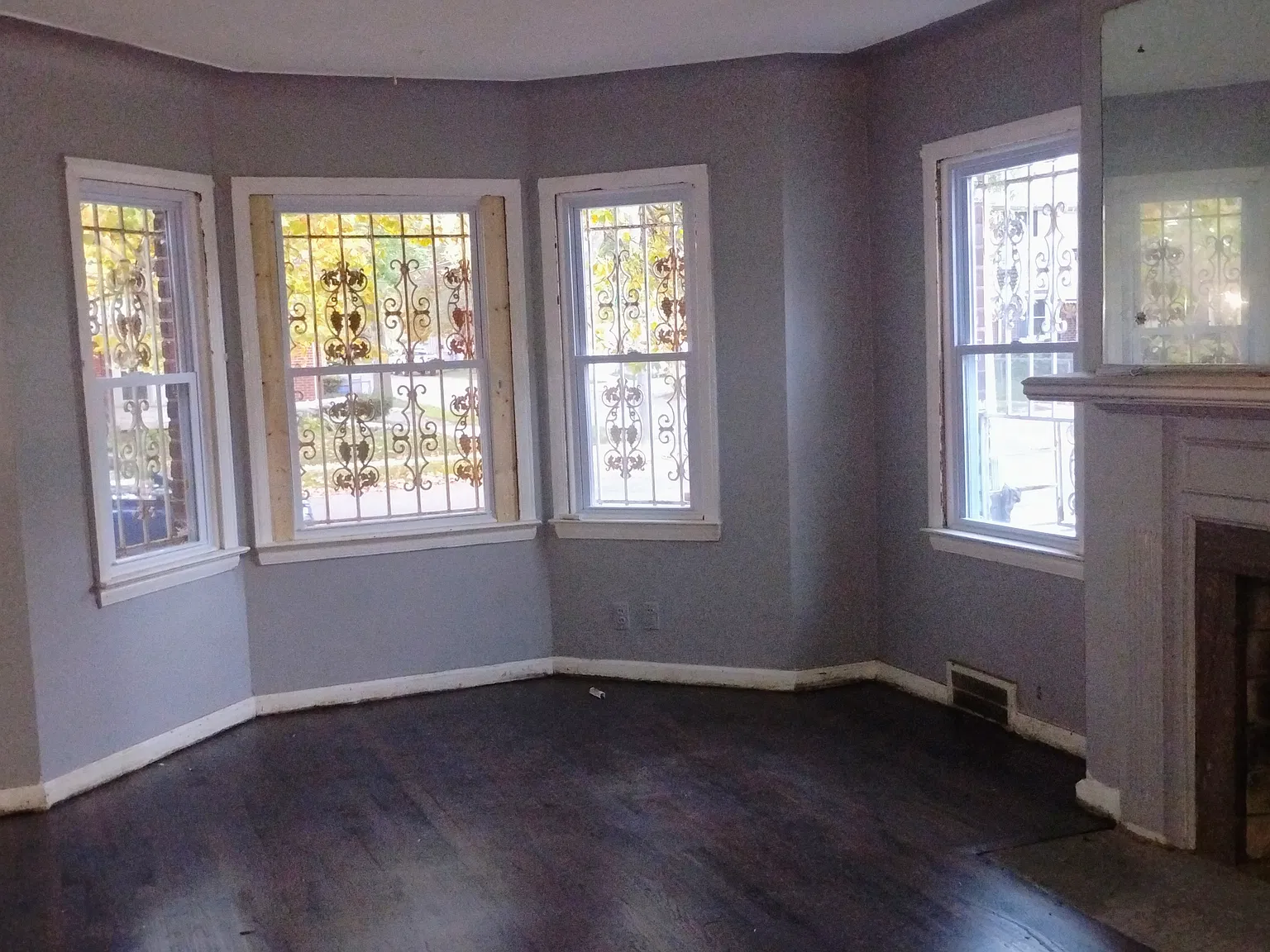 2 bed, 1.5 bath, 950 sqft, $1,100 — Photo 2
