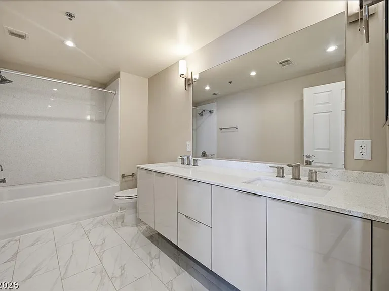150 Las Vegas Blvd #1514 — Photo 15