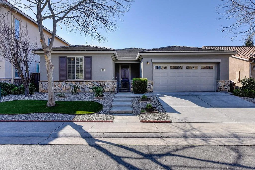 4043 Cuyamaca Cir photo 1