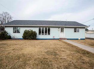 915 Catlin Ave, Superior, WI 54880