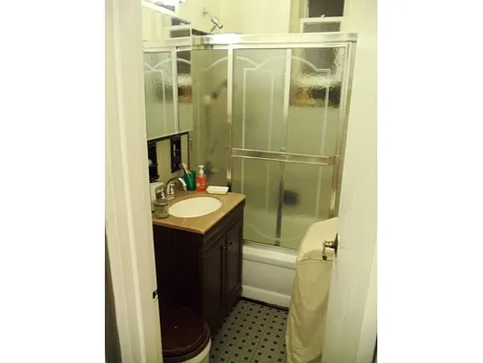 Sold by High Class Realty SB LLC | media 18