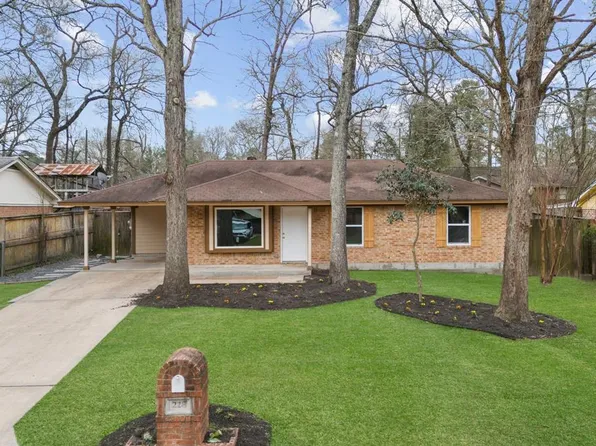 228 N Forest Dr, Willis, TX 77378