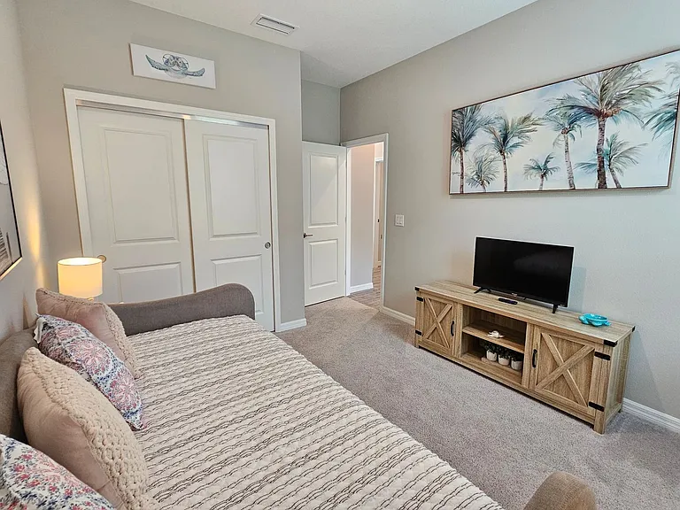 15285 Shady Palms Ln — Photo 59