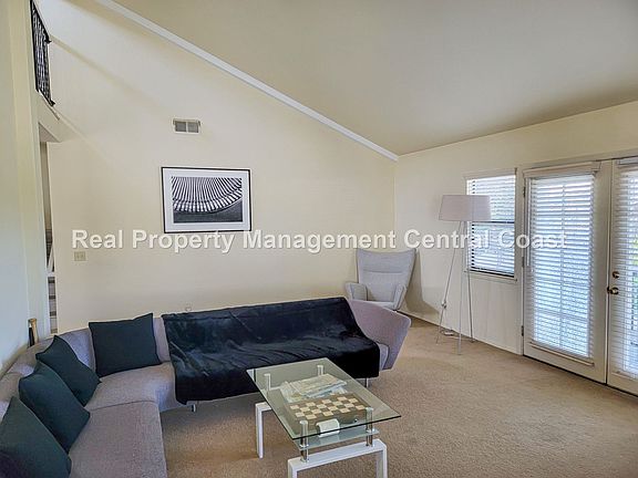 3rd image of 1620 Diablo Dr