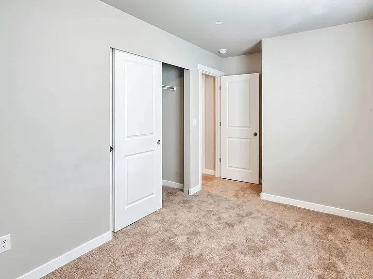 8421 63rd Pl NE — Photo 11