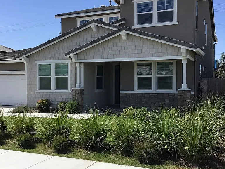 2901 Sand Hills Ave — Photo 1