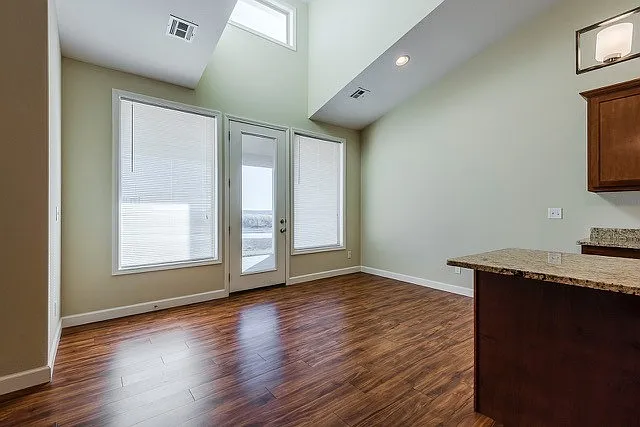 2701 Tobacco Rd #B — Photo 6
