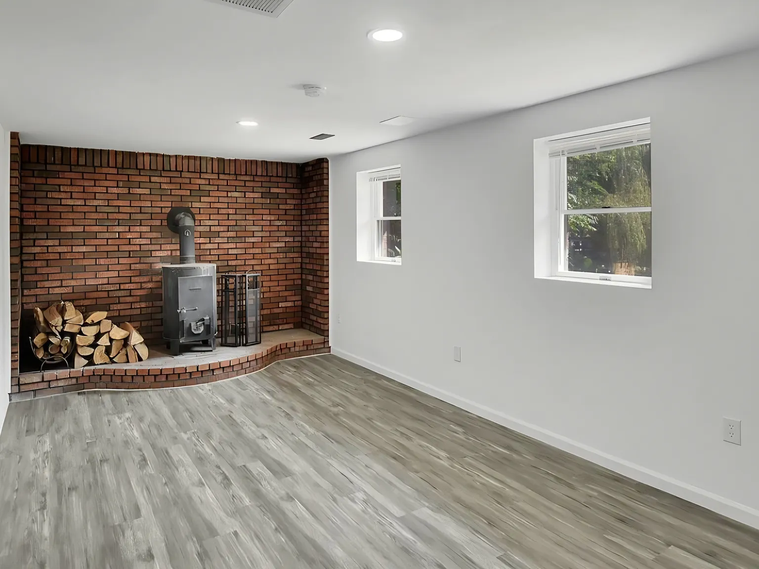 1 bed, 900 sqft, $1,500 — Photo 4