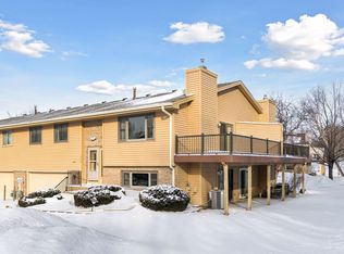 4520 Rosewood Ln N, Plymouth, MN 55442