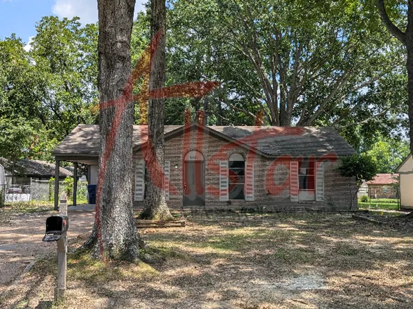 6480 Forest Glen Dr, Horn Lake, MS 38637