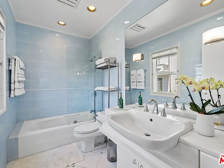 910 N Crescent Dr — Photo 25
