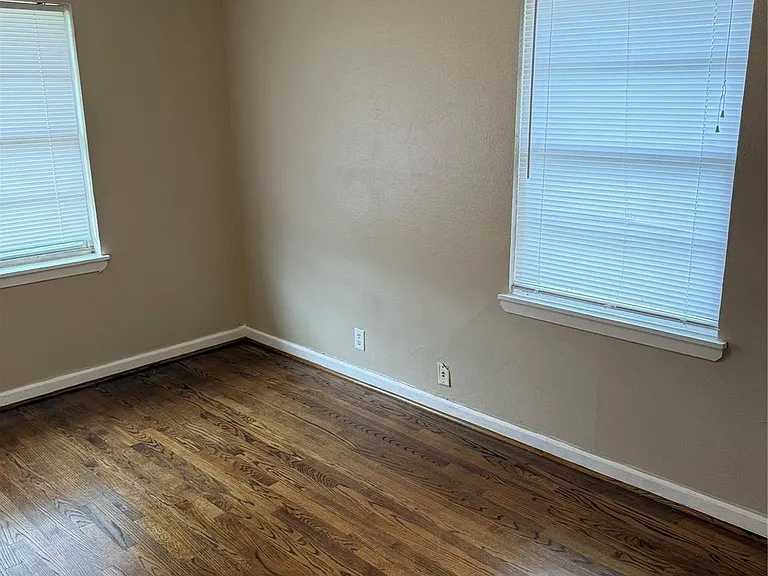 216 Schilling St — Photo 8