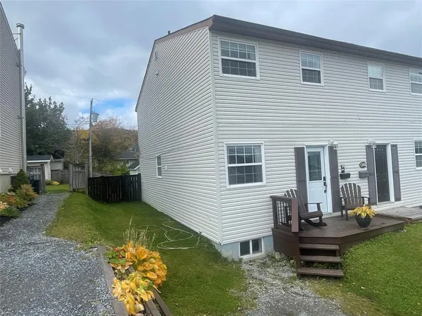 122B Elizabeth Street, Corner Brook, NL A2H6A1
