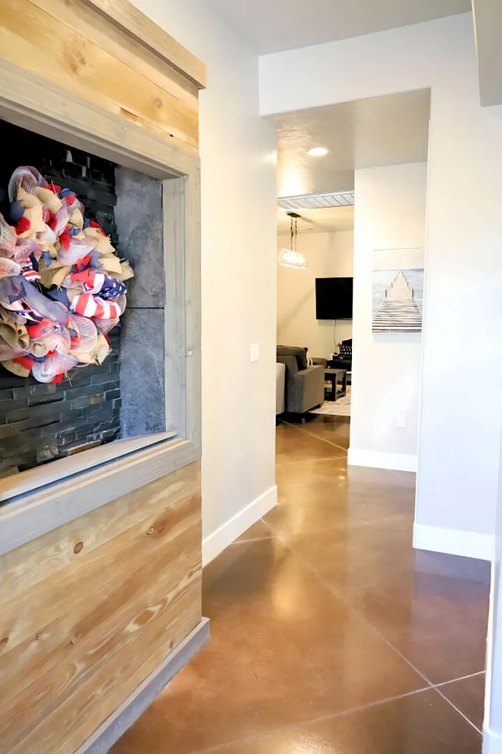 Spacious America Themed Home for 26 Guests — Photo 3