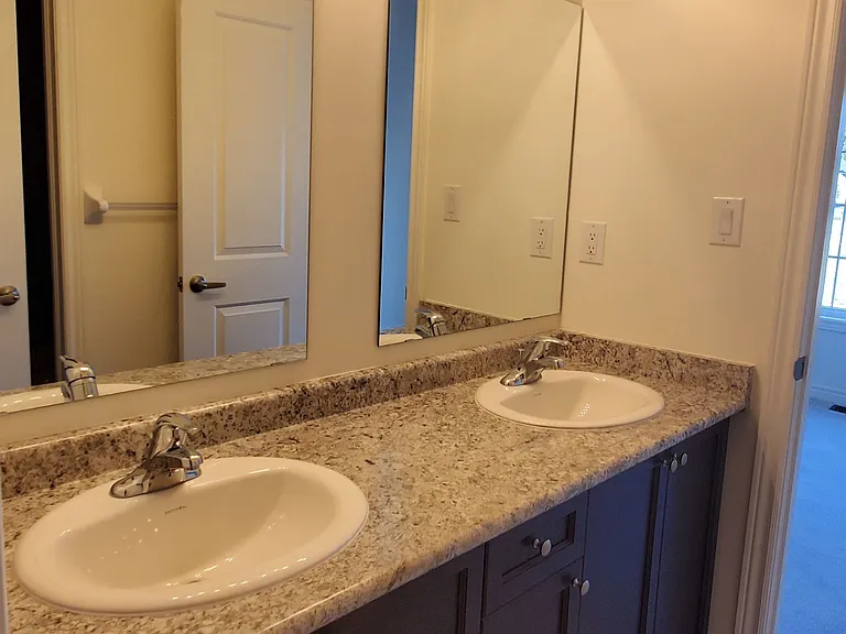 12 Lilestone Dr — Photo 17