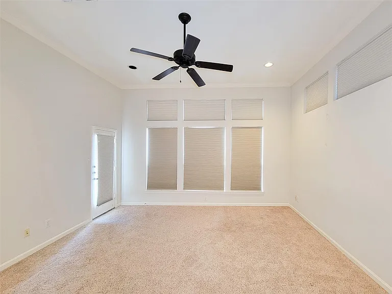 604 Reinerman St — Photo 30