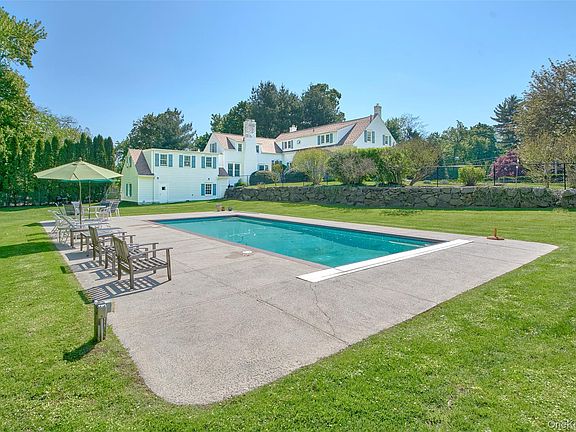 5th image of 18 Puritan Road