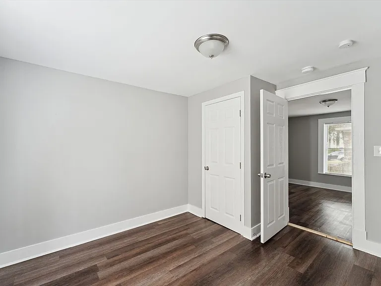 2120 E Gwinnett St — Photo 15