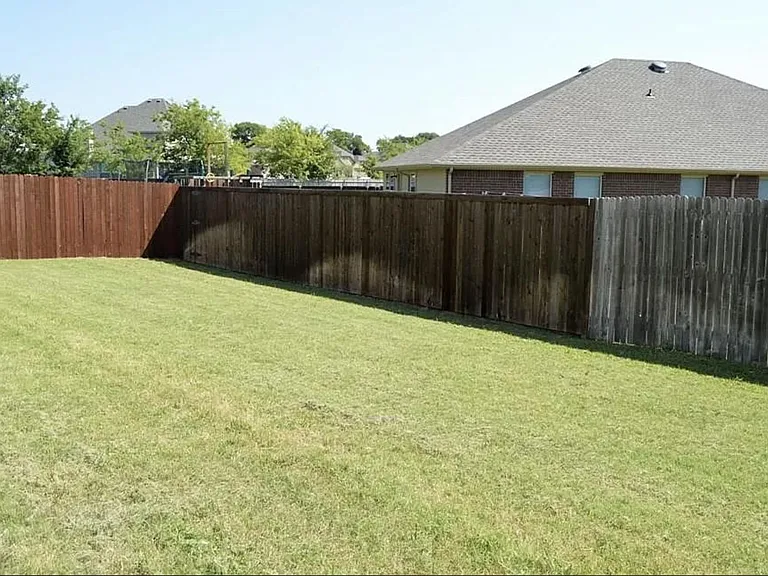 4416 Oak Bluff Dr — Photo 25