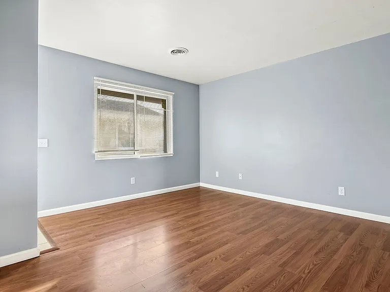 2832 Stanton St — Photo 25