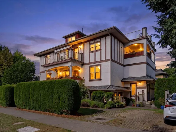 1200 Richardson St #1, Victoria, BC V8V 3E1