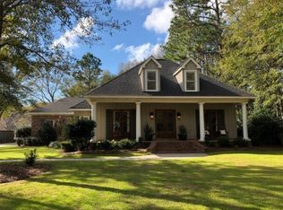 202 Cumberland Rd, Fairhope, AL 36532