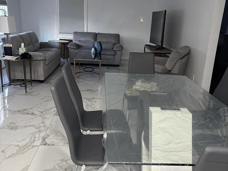295 Roosevelt Ave — Photo 4