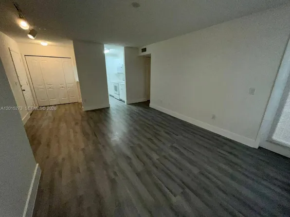 4561 W McNab Rd APT 17, Pompano Beach, FL 33069