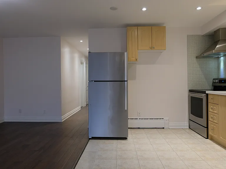 242 Jane St #2 — Photo 6