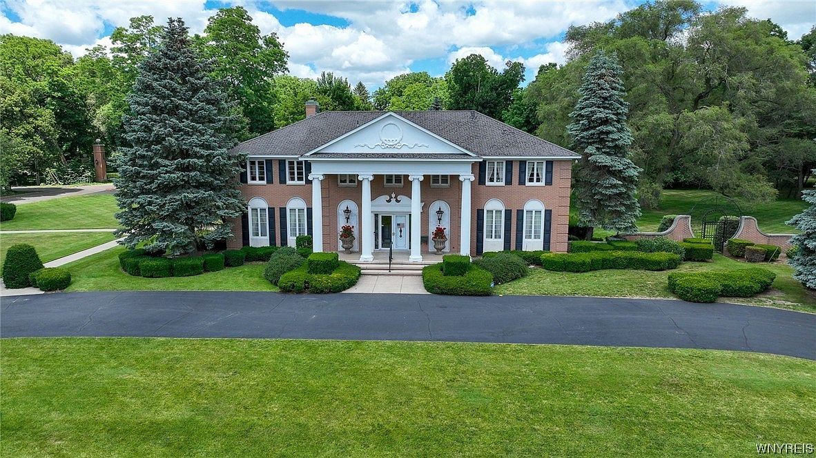 1 Sargent Dr, Lockport, NY 14094 Zillow