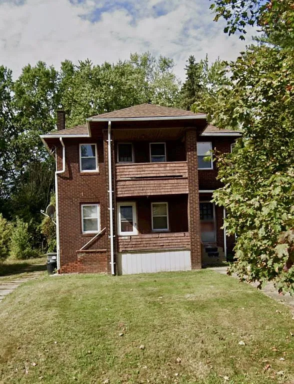 1868 Cordova Ave #1870 photo 1