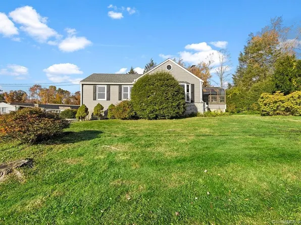 4 Pleasant Rise Circle, Brookfield, CT 06804