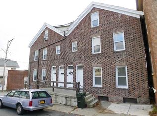 53 North St, Catskill, NY 12414