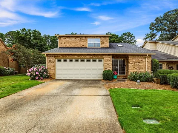 4132 Fawn Ct, Marietta, GA 30068