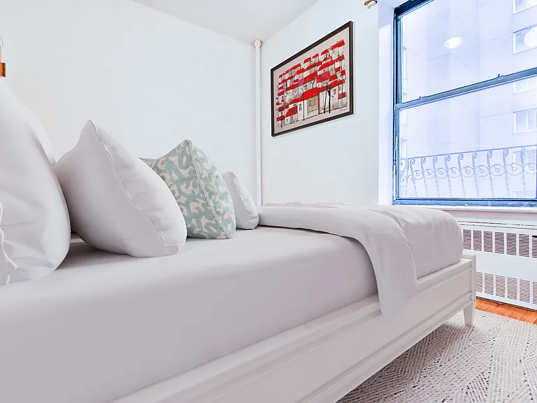 102 W 80th St #46 — Photo 6