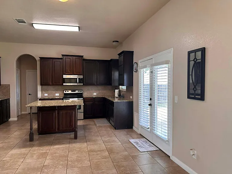 6900 Deorsam Loop — Photo 28