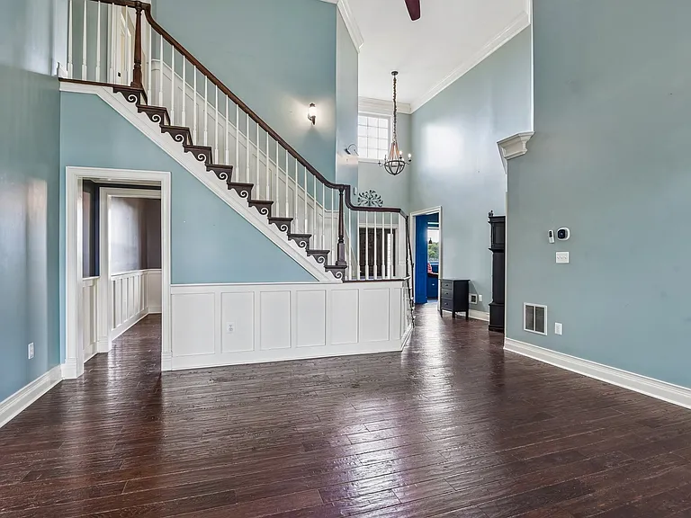 1097 Underwood Rd — Photo 13