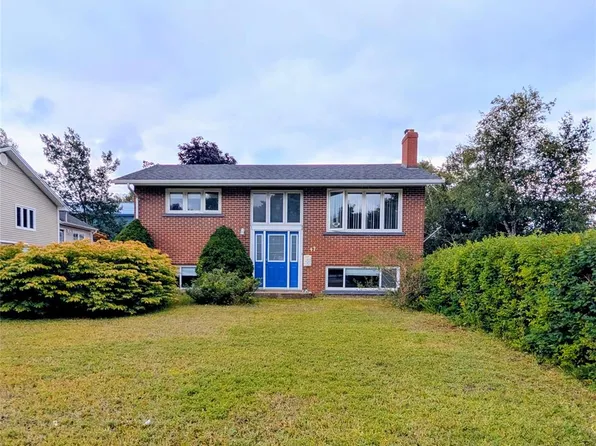 47 Grandy Avenue, Gander, NL A1V1B3