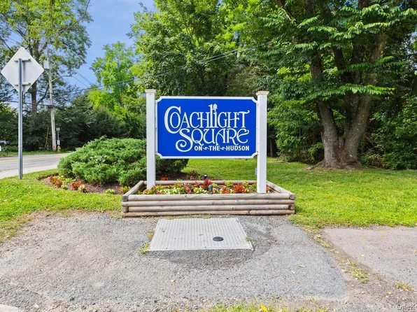 56 Coachlight Square #56, Montrose, NY 10548