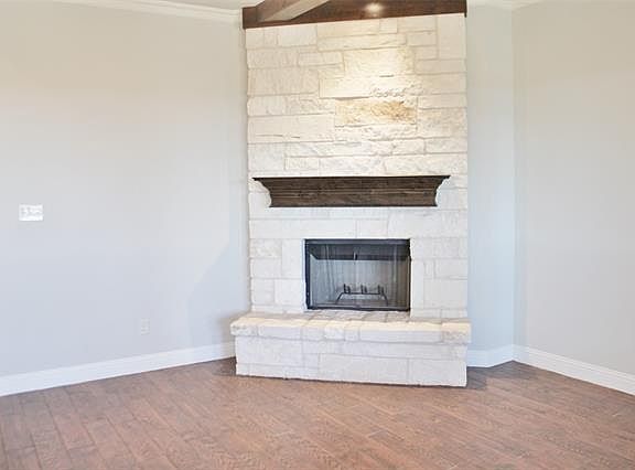 5th image of 7916 Loma Ln