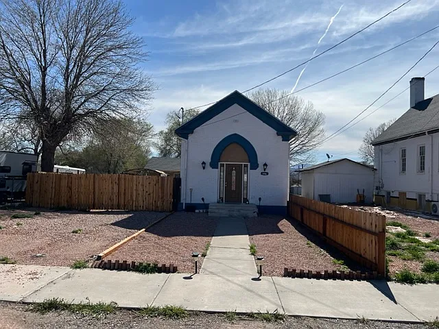 146 N 300 E — Photo 4