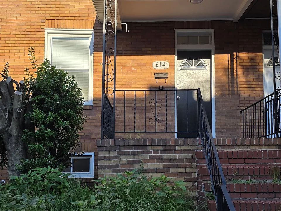 614 Savage St