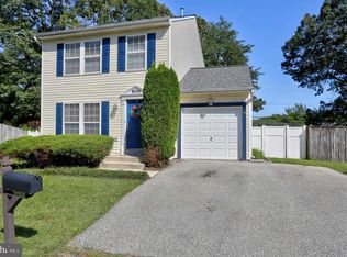 8040 Outing Ct, Pasadena, MD 21122